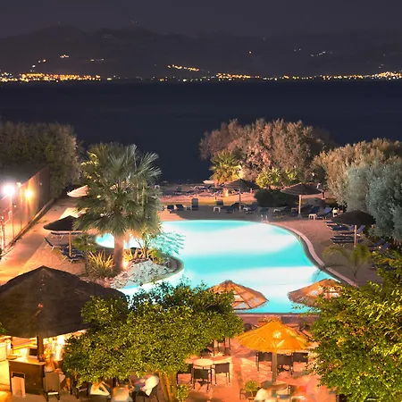 度假村 佛罗里达蓝海湾度假酒店及水疗中心 4*