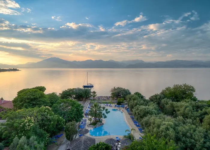 Resort Florida Blue Bay & Psathopirgos